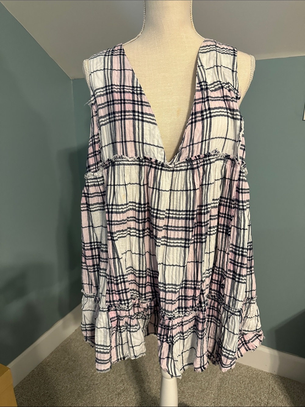We The Free Pink and Navy Raw Hem Sleeveless top